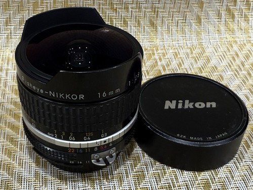 Nikon 8 nikkor ai - f/2.8,